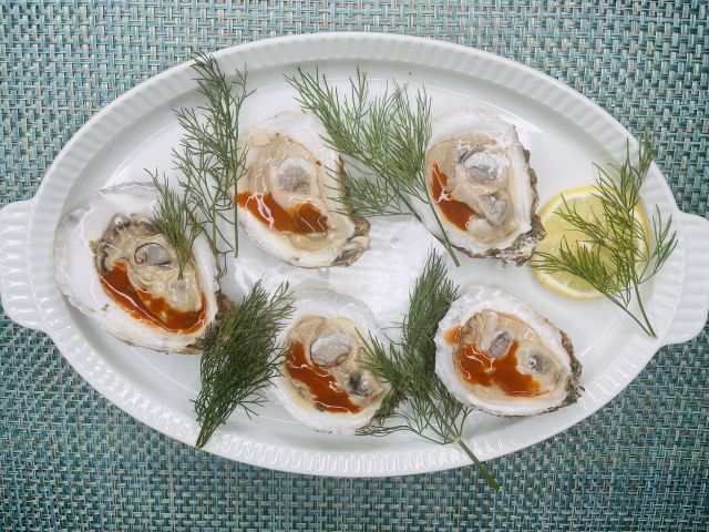Fresh Oysters in the Shell - 100ct